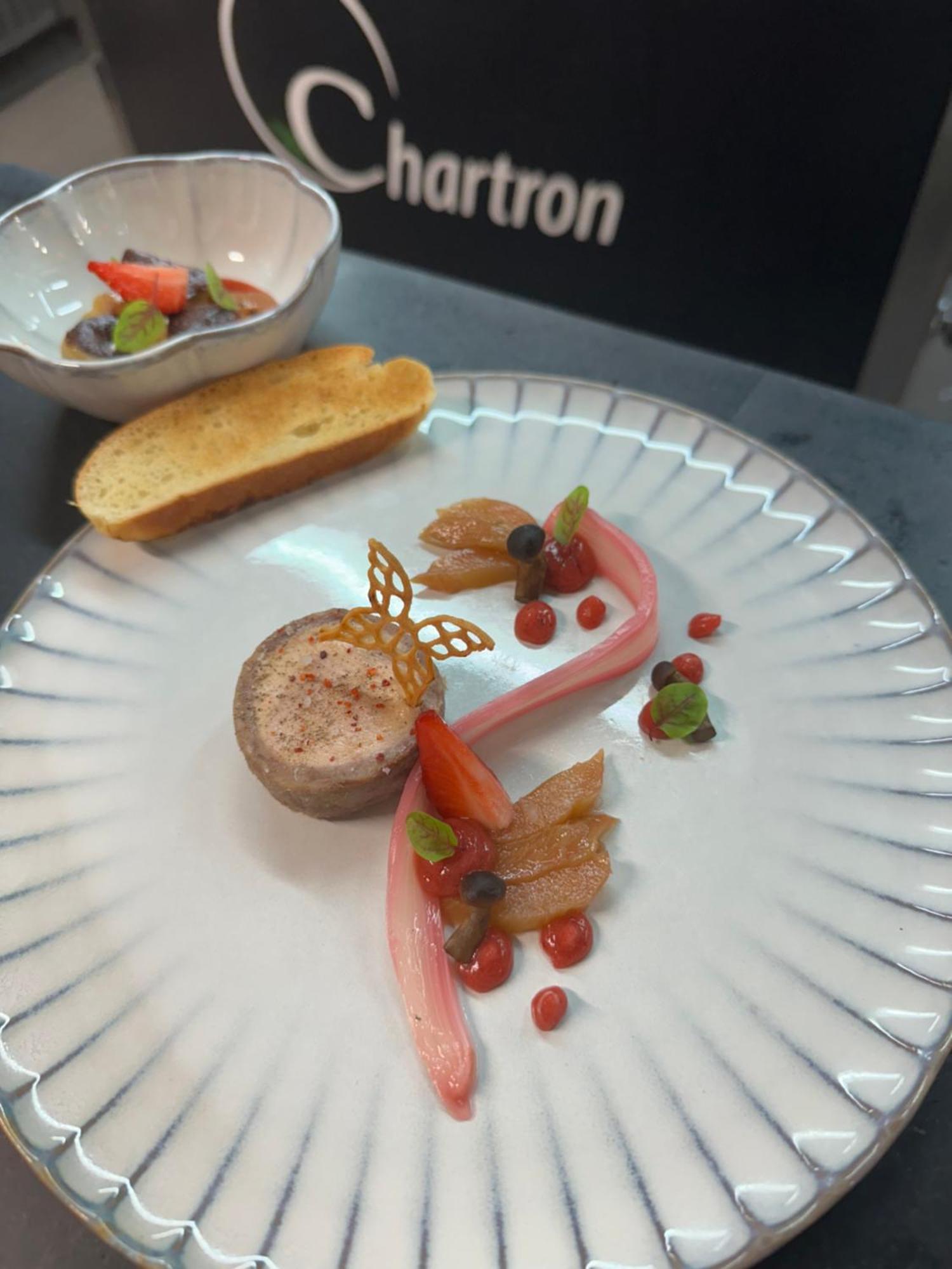 Hotel Restaurant Chartron Saint-Donat-sur-l'Herbasse Exterior photo